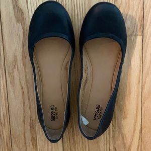 Mossimo flats